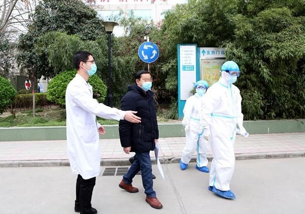 【专家:陕西省汉中市洋县每年或现多个感染高峰_陕西汉中洋县新冠病毒疫情】