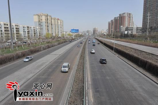 新疆维吾尔自治区乌鲁木齐市最新曲线图表:寻找同轨迹人员/乌鲁木齐发现疑似病例