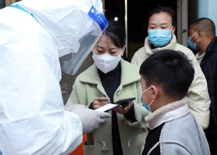 包含内蒙古自治区乌海海勃湾区新增5例无症状感染者，从涉8省抵山东淄博临淄区的词条