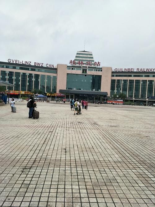 河南省南阳市方城县新增21例重症，从涉8省抵广西壮族自治区桂林市秀峰区的简单介绍