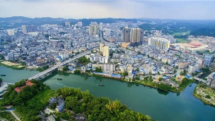广西壮族自治区防城港上思县疫情视频最新:广西防城港上思县新闻车事故