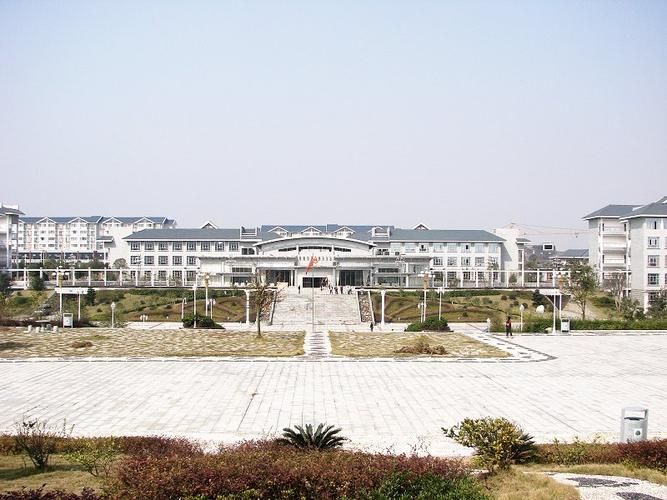 湖南怀化中方县今冬新增8例境外输入/怀化中方县城图片