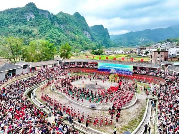  疫情视频最新大化瑶族自治县:大化瑶族自治县的少数民族风情
