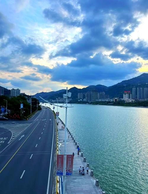 浙江省丽水市青田县算是疫情风险地区吗_浙江省丽水市青田县多少人口